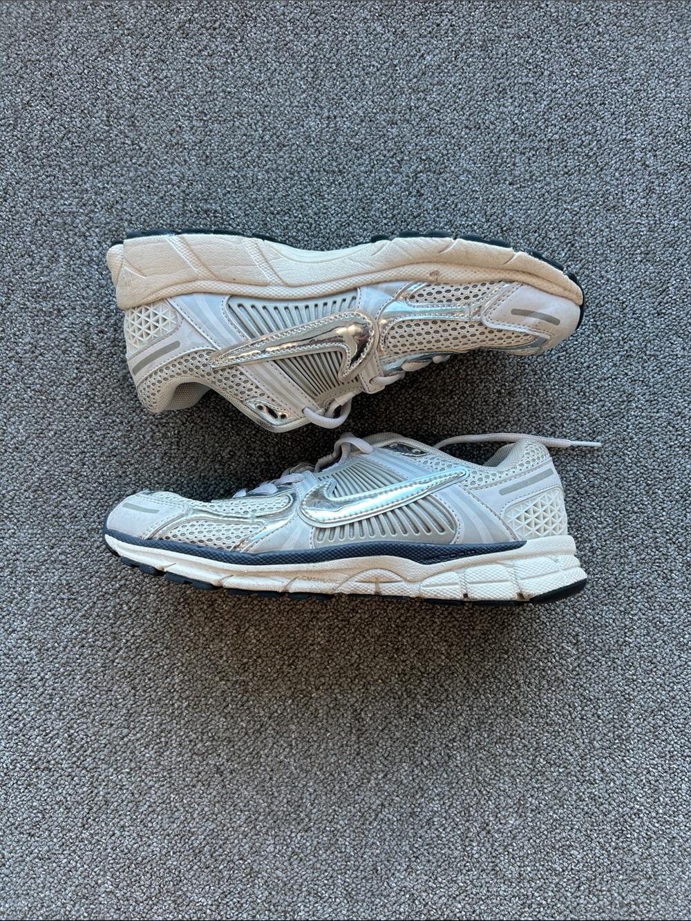 Nike Vomero Casual Sneakers Athletic Sneakers US 8